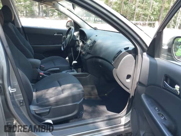 2010 Hyundai Elantra GLS z VIN KMHDC8AE3AU050785, wystawiony jako IAAI lot #42546854 z przebiegiem 72 198 mil mil oraz . Historia ofert i sprzedaży dostępna na DreamBid. Obrazek 5.