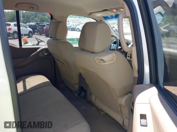 ✅ 2006 Nissan Frontier SE • VIN: 1N6AD07U66C468451 • Лот: 42424426. Опубликован ранее на IAAI с пробегом 141 443 миль. Бесплатный доступ к архиву аукционных продаж из США и подробный отчёт об истории автомобиля на DreamBid. Изображение 8.