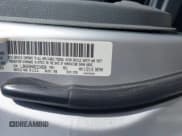 ✅ 2006 Jeep Commander • VIN: 1J8HG48N06C210930 • Lot: 42382695. Wystawiony na IAAI z przebiegiem 166 928 mil. Bezpłatny archiwum sprzedaży aukcyjnych z USA i szczegółowy raport historii pojazdu na DreamBid. Zdjęcie 9.