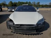 ✅ 2018 Tesla Model S 75D • VIN: 5YJSA1E28JF256900 • Лот: 81492995. Опубликован ранее на Copart с пробегом 71 466 миль. Бесплатный доступ к архиву аукционных продаж из США и подробный отчёт об истории автомобиля на DreamBid. Изображение 5.