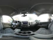 ✅ 2019 Chevrolet Silverado 1500 LT • VIN: 2GCVKPEC5K1158935 • Lot: 43010983. Wystawiony na IAAI z przebiegiem 115 505 mil. Bezpłatny archiwum sprzedaży aukcyjnych z USA i szczegółowy raport historii pojazdu na DreamBid. Zdjęcie 19.