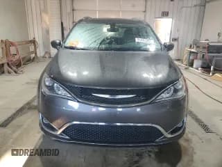 ✅ 2020 Chrysler Pacifica Touring L Plus • VIN: 2C4RC1EG8LR272848 • Lot: 91485085. Wystawiony na Copart z przebiegiem 38 395 mil. Bezpłatny archiwum sprzedaży aukcyjnych z USA i szczegółowy raport historii pojazdu na DreamBid. Zdjęcie 5.