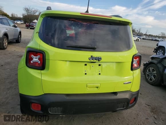 ✅ 2018 Jeep Renegade Latitude • VIN: ZACCJABHXJPH84203 • Lot: 77791504. Listed on Copart with 61,916 mi. Free auction sales archive from the USA and detailed vehicle history report at DreamBid. Image 6.
