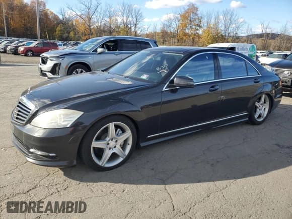 ✅ 2010 Mercedes-Benz S 550 • VIN: WDDNG8GB7AA347088 • Lot: 90147715. Wystawiony na Copart z przebiegiem 102 002 mil. Bezpłatny archiwum sprzedaży aukcyjnych z USA i szczegółowy raport historii pojazdu na DreamBid. Zdjęcie 1.