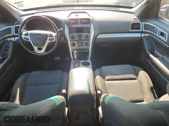 ✅ 2013 Ford Explorer XLT • VIN: 1FM5K7D89DGB62761 • Lot: 91379085. Wystawiony na Copart z przebiegiem 231 147 mil. Bezpłatny archiwum sprzedaży aukcyjnych z USA i szczegółowy raport historii pojazdu na DreamBid. Zdjęcie 8.