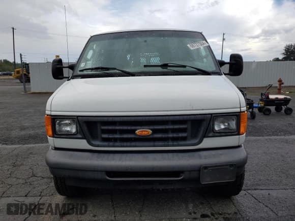 ✅ 2007 Ford Econoline Cargo Commercial • VIN: 1FTNE24LX7DA06575 • Lot: 68727304. Listed on Copart with 187,344 mi. Free auction sales archive from the USA and detailed vehicle history report at DreamBid. Image 5.