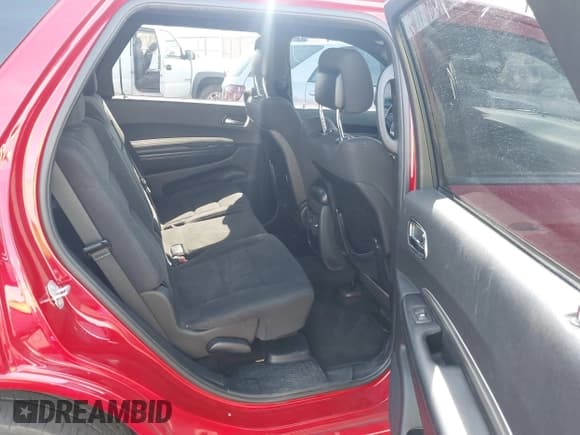 ✅ 2018 Dodge Durango SXT • VIN: 1C4RDHAG7JC205580 • Lot: 43033285. Wystawiony na IAAI z przebiegiem 96 188 mil. Bezpłatny archiwum sprzedaży aukcyjnych z USA i szczegółowy raport historii pojazdu na DreamBid. Zdjęcie 8.