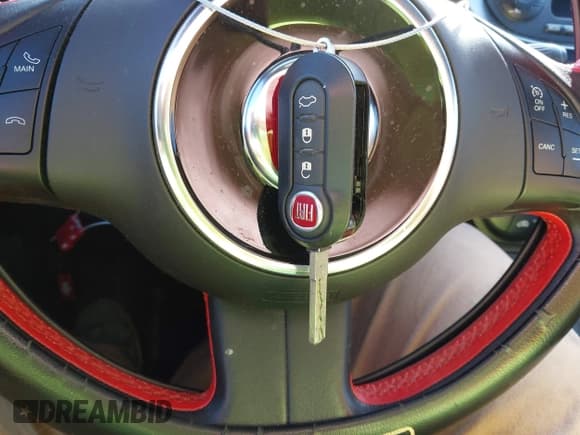 ✅ 2014 FIAT 500e • VIN: 3C3CFFGE6ET228311 • Lot: 41768959. Wystawiony na IAAI z przebiegiem 59 360 mil. Bezpłatny archiwum sprzedaży aukcyjnych z USA i szczegółowy raport historii pojazdu na DreamBid. Zdjęcie 11.