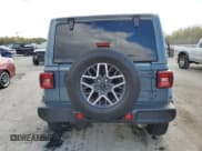 ✅ 2024 Jeep Wrangler Sahara • VIN: 1C4PJXEG1RW267927 • Лот: 75249564. Опубликован ранее на Copart с пробегом Не указан. Бесплатный доступ к архиву аукционных продаж из США и подробный отчёт об истории автомобиля на DreamBid. Изображение 6.