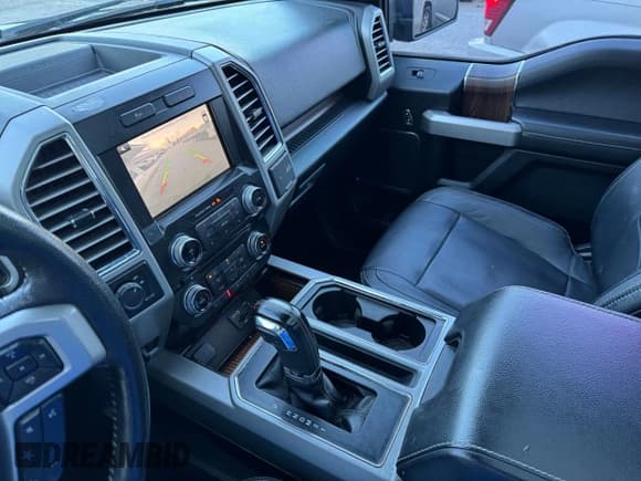 ✅ 2015 Ford F-150 XL • VIN: 1FTEW1CG5FKE37430 • Lot: 83668404. Listed on Copart with 291,883 mi. Free auction sales archive from the USA and detailed vehicle history report at DreamBid. Image 10.