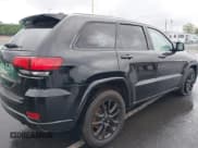 ✅ 2018 Jeep Grand Cherokee Altitude • VIN: 1C4RJEAG1JC430441 • Lot: 42320182. Wystawiony na IAAI z przebiegiem 117 110 mil. Bezpłatny archiwum sprzedaży aukcyjnych z USA i szczegółowy raport historii pojazdu na DreamBid. Zdjęcie 4.
