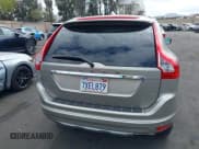 ✅ 2016 Volvo XC60 T6 Drive-E • VIN: YV449MDK3G2857211 • Lot: 42130635. Listed on IAAI with 80,301 mi. Free auction sales archive from the USA and detailed vehicle history report at DreamBid. Image 17.