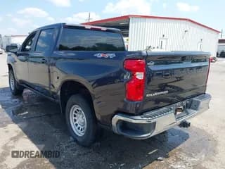 ✅ 2023 Chevrolet Silverado 1500 Work Truck • VIN: 3GCPDAEK3PG197612 • Lot: 43205450. Wystawiony na IAAI z przebiegiem 56 284 mil. Bezpłatny archiwum sprzedaży aukcyjnych z USA i szczegółowy raport historii pojazdu na DreamBid. Zdjęcie 3.