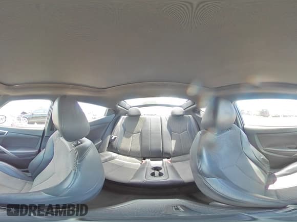 ✅ 2016 Hyundai Veloster • VIN: KMHTC6AD7GU295654 • Lot: 69488174. Wystawiony na Copart z przebiegiem 12 156 mil. Bezpłatny archiwum sprzedaży aukcyjnych z USA i szczegółowy raport historii pojazdu na DreamBid. Zdjęcie 12.