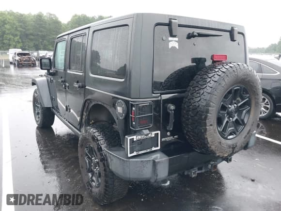 ✅ 2015 Jeep Wrangler Unlimited Sport • VIN: 1C4BJWDG6FL670739 • Lot: 42917710. Wystawiony na IAAI z przebiegiem 126 375 mil. Bezpłatny archiwum sprzedaży aukcyjnych z USA i szczegółowy raport historii pojazdu na DreamBid. Zdjęcie 3.