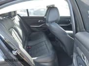 ✅ 2021 BMW 3 Series 330i • VIN: 3MW5R1J05M8B84800 • Lot: 41818906. Listed on IAAI with Not provided. Free auction sales archive from the USA and detailed vehicle history report at DreamBid. Image 8.