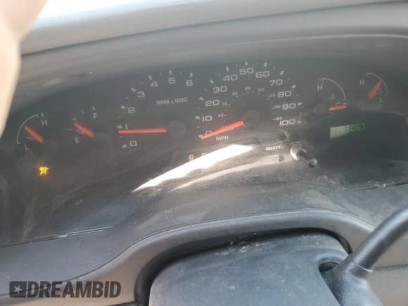 ✅ 2007 Ford Econoline Passenger XL • VIN: 1FBNE31LX7DA34195 • Lot: 90722165. Wystawiony na Copart z przebiegiem 136 306 mil. Bezpłatny archiwum sprzedaży aukcyjnych z USA i szczegółowy raport historii pojazdu na DreamBid. Zdjęcie 9.