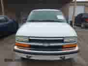 1998 Chevrolet Blazer LT with VIN 1GNDT13WXW2290766, listed as a IAAI auction lot 41729320 with 160,353 mi miles and . Bid and sale history available at DreamBid. Image 6.