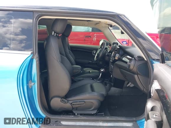 ✅ 2019 MINI Hardtop Cooper S • VIN: WMWXP7C50K2A51886 • Lot: 42552733. Wystawiony na IAAI z przebiegiem 76 710 mil. Bezpłatny archiwum sprzedaży aukcyjnych z USA i szczegółowy raport historii pojazdu na DreamBid. Zdjęcie 5.