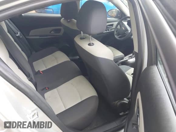 2016 Chevrolet Cruze LS с VIN 1G1PC5SG0G7211643, выставлен на аукционе IAAI как лот 43342069 с пробегом 73 148 миль миль и . История ставок и продаж доступна на DreamBid. Изображение 8.