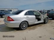✅ 2005 Mercedes-Benz C 320 • VIN: WDBRF64J95F589080 • Lot: 50365025. Wystawiony na Copart z przebiegiem 155 652 mil. Bezpłatny archiwum sprzedaży aukcyjnych z USA i szczegółowy raport historii pojazdu na DreamBid. Zdjęcie 3.