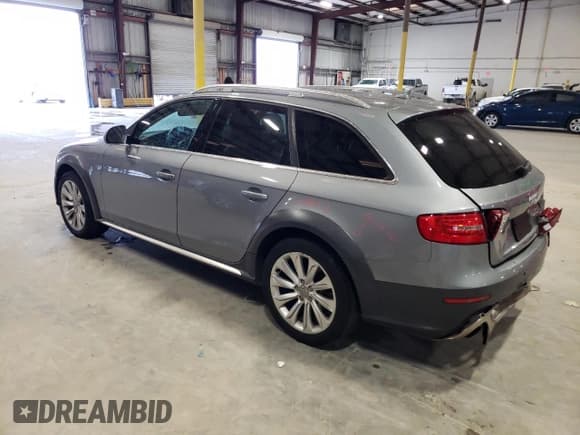 ✅ 2016 Audi allroad A4 Premium Plus • VIN: WA1UFAFL9GA009110 • Лот: 85929975. Опубликован ранее на Copart с пробегом 76 321 миль. Бесплатный доступ к архиву аукционных продаж из США и подробный отчёт об истории автомобиля на DreamBid. Изображение 2.