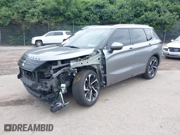 ✅ 2022 Mitsubishi Outlander SEL • VIN: JA4J4VA8XNZ084643 • Lot: 42535348. Wystawiony na IAAI z przebiegiem 43 981 mil. Bezpłatny archiwum sprzedaży aukcyjnych z USA i szczegółowy raport historii pojazdu na DreamBid. Zdjęcie 18.