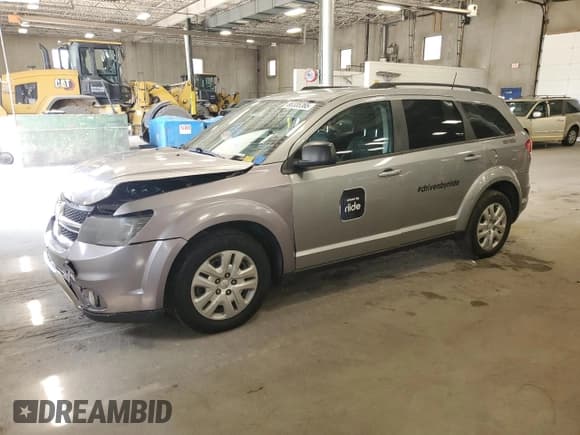 ✅ 2020 Dodge Journey SE Value • VIN: 3C4PDCAB5LT194889 • Лот: 80335365. Опубликован ранее на Copart с пробегом 251 848 миль. Бесплатный доступ к архиву аукционных продаж из США и подробный отчёт об истории автомобиля на DreamBid. Изображение 1.