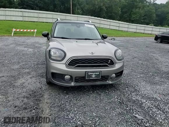 ✅ 2019 MINI Countryman Cooper S • VIN: WMZYT5C5XK3G91752 • Lot: 68181925. Wystawiony na Copart z przebiegiem 91 240 mil. Bezpłatny archiwum sprzedaży aukcyjnych z USA i szczegółowy raport historii pojazdu na DreamBid. Zdjęcie 13.
