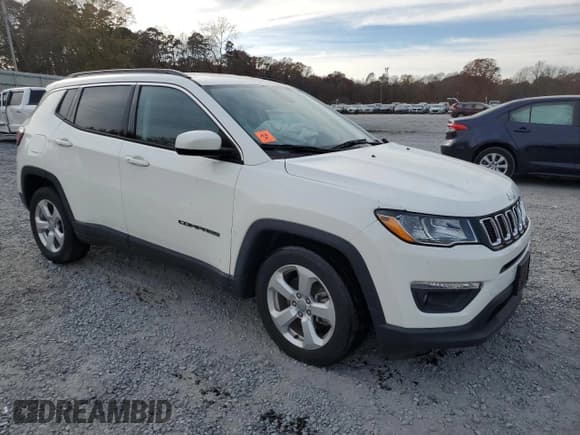 ✅ 2018 Jeep Compass Altitude • VIN: 3C4NJCBB8JT414344 • Lot: 93191135. Listed on Copart with 20,972 mi. Free auction sales archive from the USA and detailed vehicle history report at DreamBid. Image 4.