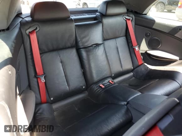 ✅ 2005 BMW 6 Series 645Ci • VIN: WBAEK73465B324506 • Лот: 62027895. Опубликован ранее на Copart с пробегом 107 951 миль. Бесплатный доступ к архиву аукционных продаж из США и подробный отчёт об истории автомобиля на DreamBid. Изображение 10.