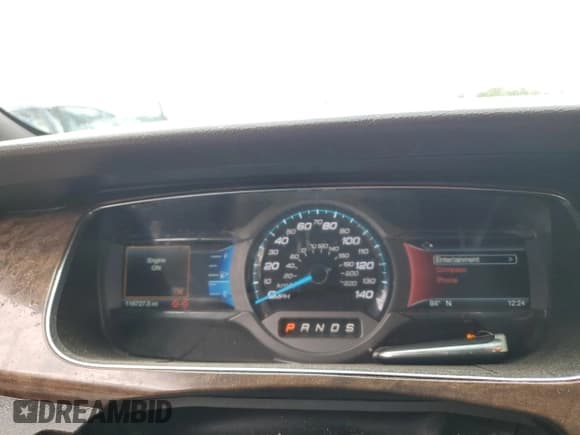 ✅ 2018 Ford Taurus Limited • VIN: 1FAHP2F88JG103270 • Lot: 85266195. Wystawiony na Copart z przebiegiem 116 727 mil. Bezpłatny archiwum sprzedaży aukcyjnych z USA i szczegółowy raport historii pojazdu na DreamBid. Zdjęcie 9.