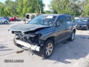 ✅ 2008 Toyota Highlander • VIN: JTEDS41A982013836 • Lot: 43939937. Listed on IAAI with 227,044 mi. Free auction sales archive from the USA and detailed vehicle history report at DreamBid. Image 2.