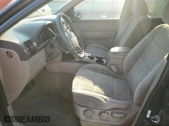 ✅ 2008 Kia Sorento LX • VIN: KNDJD735185794014 • Lot: 86821175. Wystawiony na Copart z przebiegiem 221 528 mil. Bezpłatny archiwum sprzedaży aukcyjnych z USA i szczegółowy raport historii pojazdu na DreamBid. Zdjęcie 7.