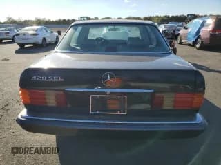 ✅ 1989 Mercedes-Benz 420 SEL • VIN: WDBCA35EXKA440707 • Lot: 75636164. Wystawiony na Copart z przebiegiem 170 236 mil. Bezpłatny archiwum sprzedaży aukcyjnych z USA i szczegółowy raport historii pojazdu na DreamBid. Zdjęcie 6.