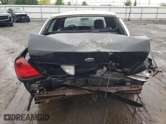 ✅ 2010 Ford Police Interceptor • VIN: 2FABP7BV9AX102198 • Лот: 56204475. Опубликован ранее на Copart с пробегом 88 768 миль. Бесплатный доступ к архиву аукционных продаж из США и подробный отчёт об истории автомобиля на DreamBid. Изображение 6.