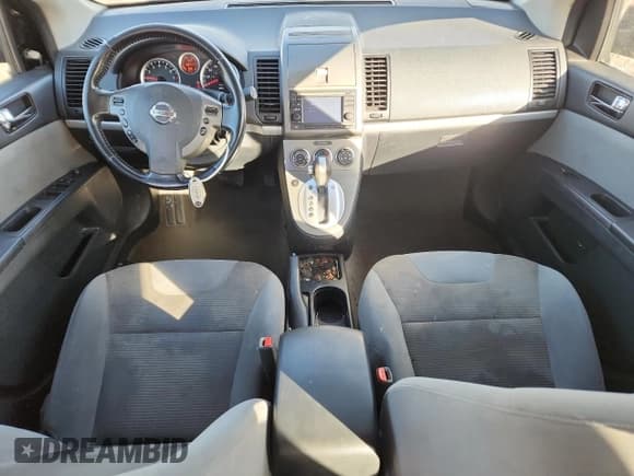 ✅ 2012 Nissan Sentra SR • VIN: 3N1AB6AP6CL605129 • Lot: 91666675. Wystawiony na Copart z przebiegiem 186 717 mil. Bezpłatny archiwum sprzedaży aukcyjnych z USA i szczegółowy raport historii pojazdu na DreamBid. Zdjęcie 8.