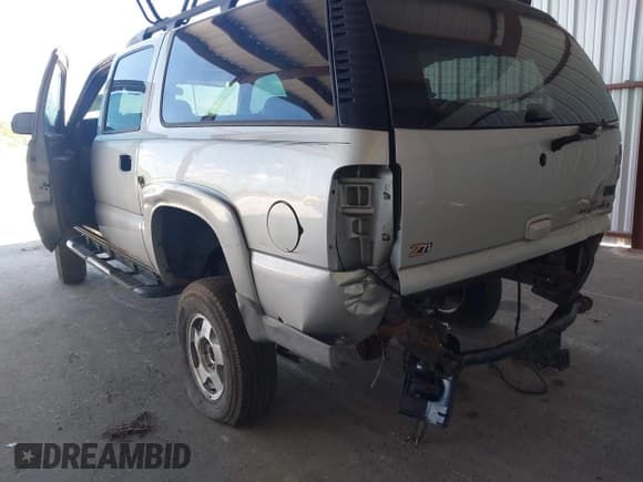 ✅ 2004 Chevrolet Suburban Z71 • VIN: 3GNFK16Z44G293667 • Лот: 42761842. Опубликован ранее на IAAI с пробегом 239 620 миль. Бесплатный доступ к архиву аукционных продаж из США и подробный отчёт об истории автомобиля на DreamBid. Изображение 12.