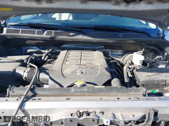 ✅ 2012 Toyota Sequoia Platinum • VIN: 5TDYY5G15CS041104 • Lot: 41389709. Listed on IAAI with 233,303 mi. Free auction sales archive from the USA and detailed vehicle history report at DreamBid. Image 10.