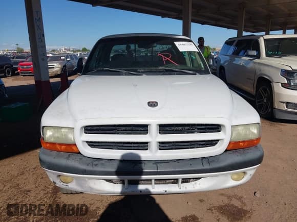 ✅ 2002 Dodge Dakota Sport • VIN: 1B7GL32N42S710574 • Lot: 43487536. Wystawiony na IAAI z przebiegiem 288 551 mil. Bezpłatny archiwum sprzedaży aukcyjnych z USA i szczegółowy raport historii pojazdu na DreamBid. Zdjęcie 6.