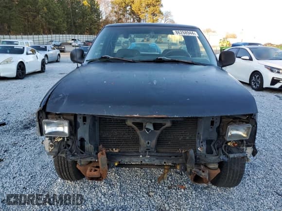 ✅ 1996 Chevrolet S-10 LS • VIN: 1GCCS19W8T8180614 • Лот: 86268944. Опубликован ранее на Copart с пробегом 338 577 миль. Бесплатный доступ к архиву аукционных продаж из США и подробный отчёт об истории автомобиля на DreamBid. Изображение 5.