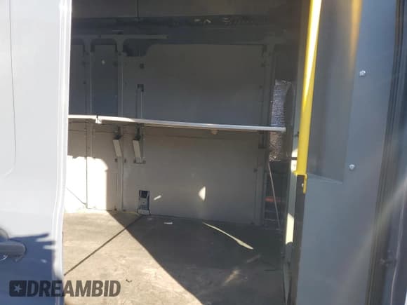 ✅ 2020 Ford Transit Cargo • VIN: 1FTBR3X83LKB04020 • Lot: 86462215. Listed on Copart with 47,765 mi. Free auction sales archive from the USA and detailed vehicle history report at DreamBid. Image 11.