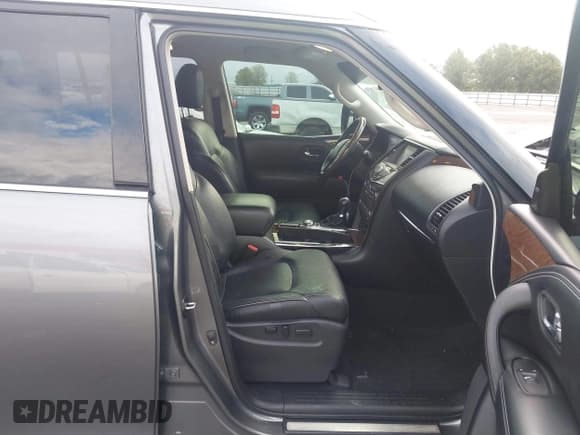 ✅ 2017 Infiniti QX80 Signature Edition • VIN: JN8AZ2NE7H9150953 • Lot: 43535623. Listed on IAAI with 124,414 mi. Free auction sales archive from the USA and detailed vehicle history report at DreamBid. Image 5.
