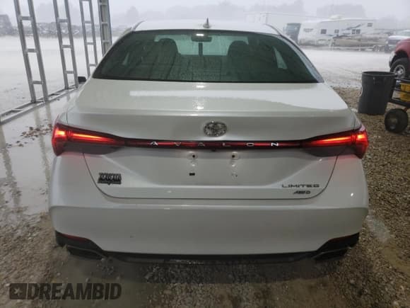 ✅ 2021 Toyota Avalon • VIN: 4T1MB1BB9MU001531 • Lot: 62592145. Wystawiony na Copart z przebiegiem 90 936 mil. Bezpłatny archiwum sprzedaży aukcyjnych z USA i szczegółowy raport historii pojazdu na DreamBid. Zdjęcie 6.