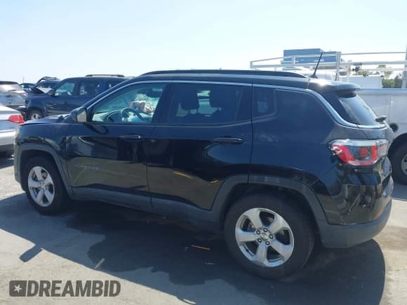✅ 2019 Jeep Compass Latitude • VIN: 3C4NJCBB6KT649553 • Lot: 43153941. Listed on IAAI with 60,136 mi. Free auction sales archive from the USA and detailed vehicle history report at DreamBid. Image 14.