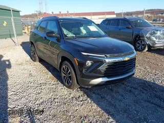✅ 2024 Chevrolet TrailBlazer LT • VIN: KL79MRSL5RB056702 • Лот: 43669649. Опубликован ранее на IAAI с пробегом 15 205 миль. Бесплатный доступ к архиву аукционных продаж из США и подробный отчёт об истории автомобиля на DreamBid. Изображение 1.