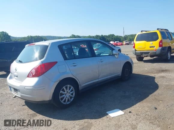 ✅ 2007 Nissan Versa SL • VIN: 3N1BC13E57L394446 • Lot: 42855943. Listed on IAAI with 169,375 mi. Free auction sales archive from the USA and detailed vehicle history report at DreamBid. Image 4.