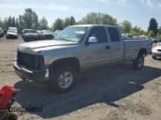 ✅ 2002 Chevrolet Silverado 2500HD LS • VIN: 1GCHK29U32E268884 • Лот: 69916615. Опубликован ранее на Copart с пробегом 272 541 миль. Бесплатный доступ к архиву аукционных продаж из США и подробный отчёт об истории автомобиля на DreamBid. Изображение 1.