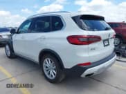 ✅ 2020 BMW X5 sDrive40i • VIN: 5UXCR4C06LLE30660 • Lot: 42613791. Wystawiony na IAAI z przebiegiem 61 384 mil. Bezpłatny archiwum sprzedaży aukcyjnych z USA i szczegółowy raport historii pojazdu na DreamBid. Zdjęcie 3.