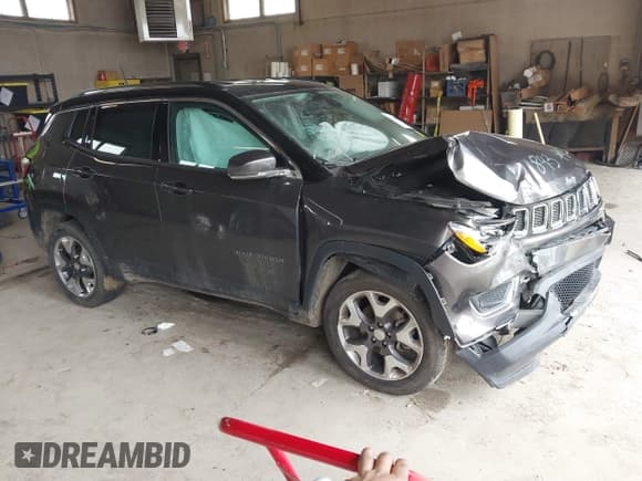 ✅ 2019 Jeep Compass Limited • VIN: 3C4NJDCB1KT787554 • Lot: 41908270. Wystawiony na IAAI z przebiegiem 89 641 mil. Bezpłatny archiwum sprzedaży aukcyjnych z USA i szczegółowy raport historii pojazdu na DreamBid. Zdjęcie 1.